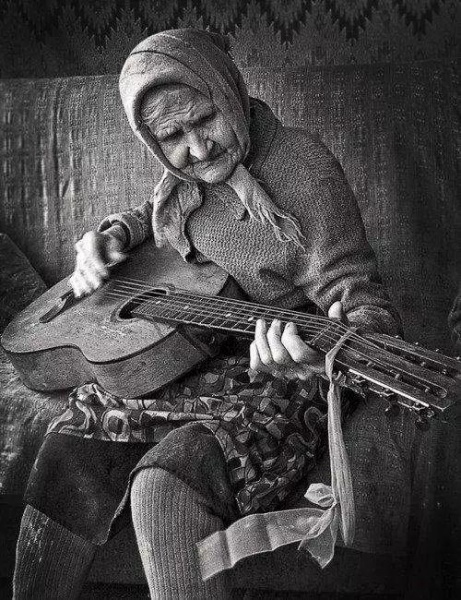 黑白老照片AI上色