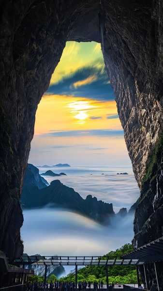 张家界天门山和张家界森林公园