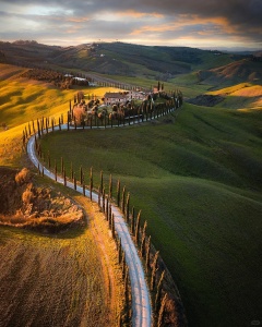 着力探索时间流逝中的自然韵律